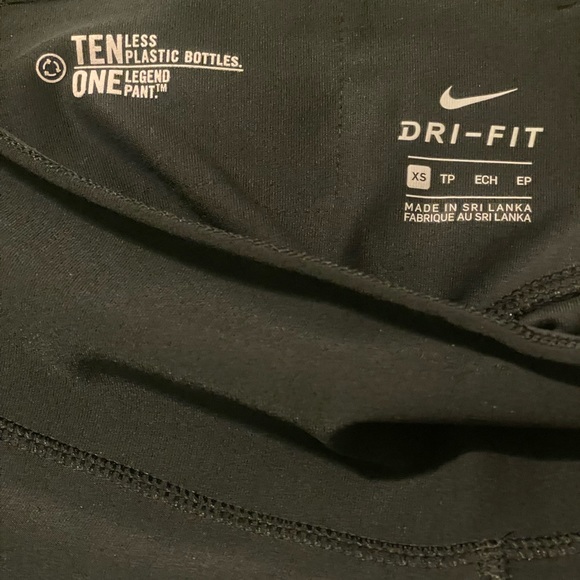 Nike Women’s Legend Tight Fit Training Pants. Color black. Size XS. Brand new. - Picture 5 of 7